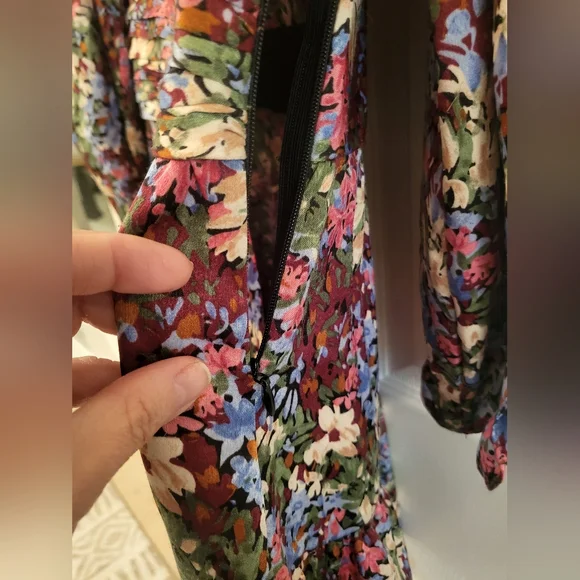 Zara Satin Floral Multicolor Dress, size S - Picture 8 of 12